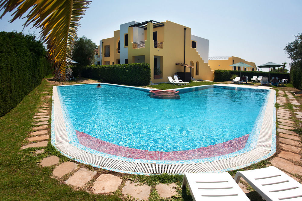 Oasi D'Oriente Aparthotel Santa Cesarea Terme Exterior photo